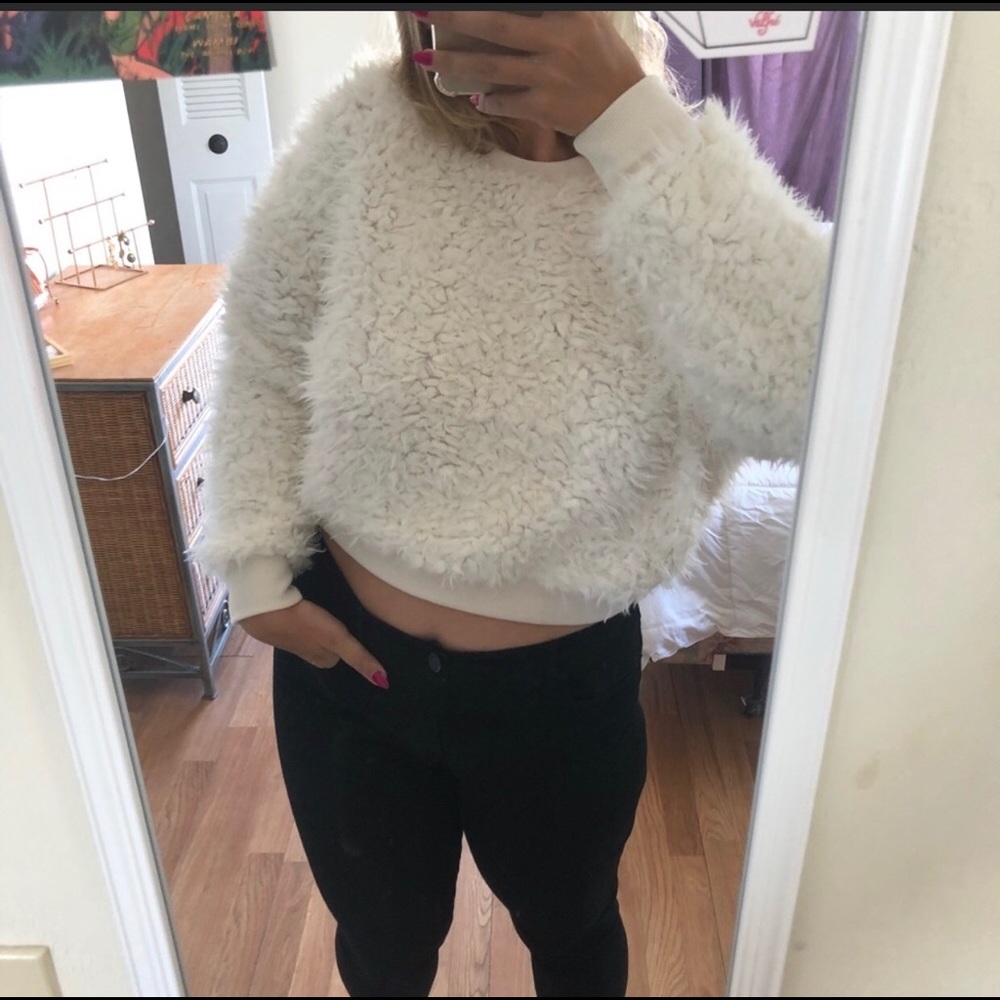 Urban Outfitters Fluffy White Sweater - NEVER WORN